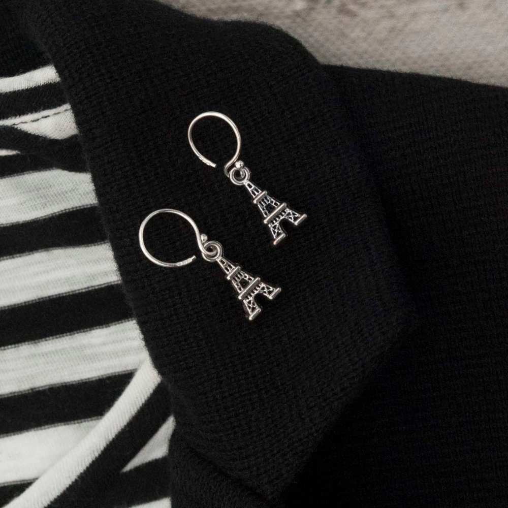 French Minimalist Eiffel Tower Earrings -sensitive